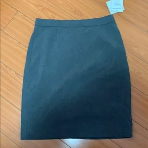 Gray pencil skirt